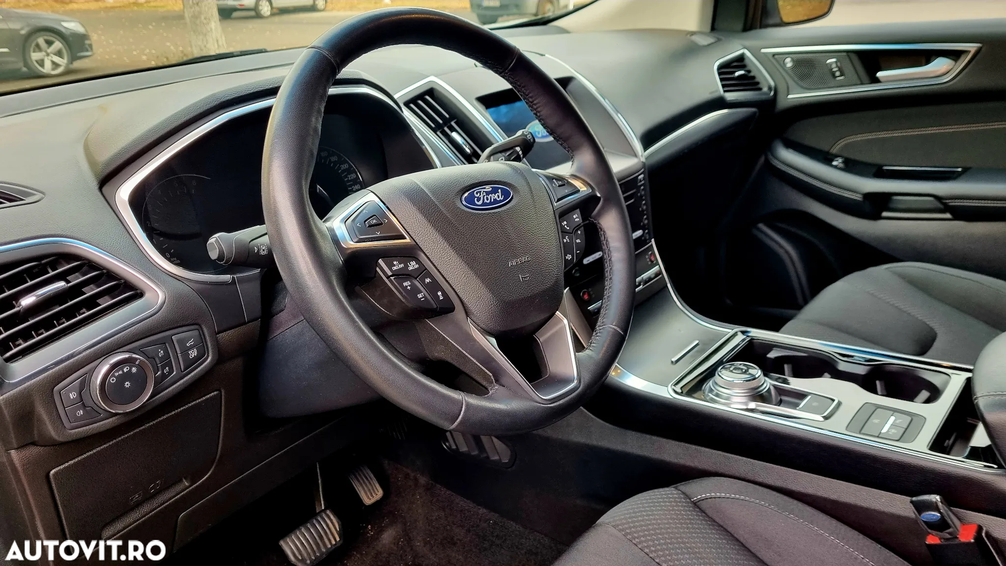 Ford Edge - 8