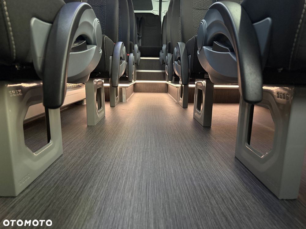 Mercedes-Benz Sprinter 519 - 31