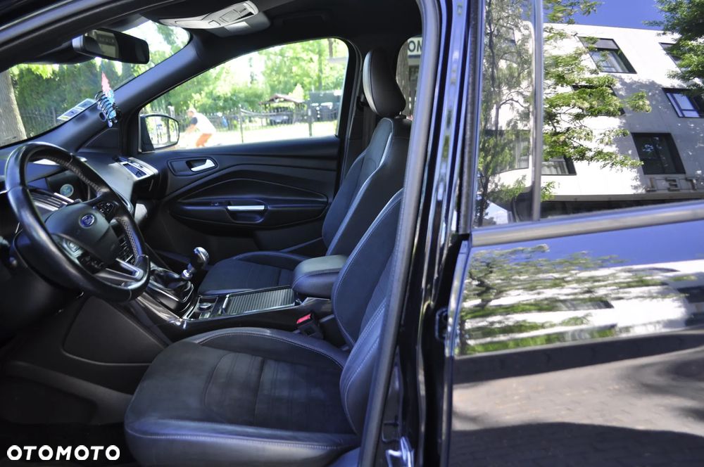 Ford Kuga 1.5 EcoBoost FWD ST-Line ASS - 22