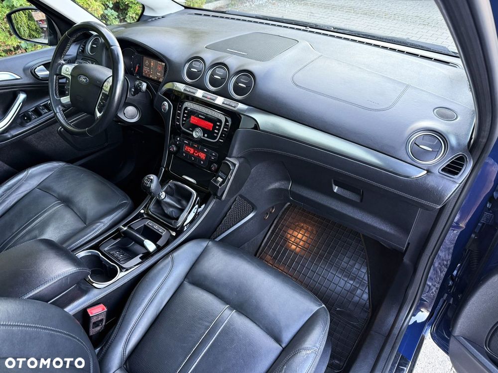 Ford S-Max - 28