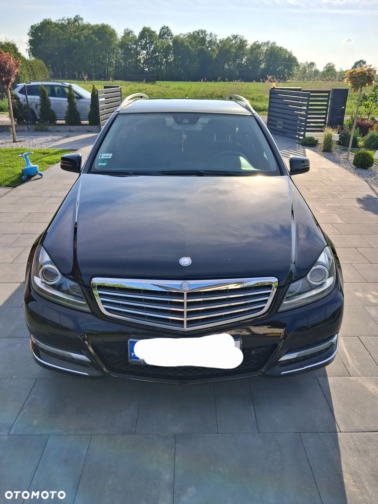 Mercedes-Benz Klasa C 220 CDI BlueEff Edition Avantgarde - 5