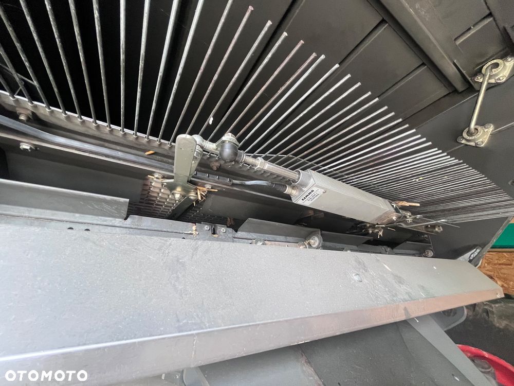 Claas Tucano 320 - 8