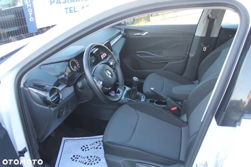 Skoda Fabia - 9