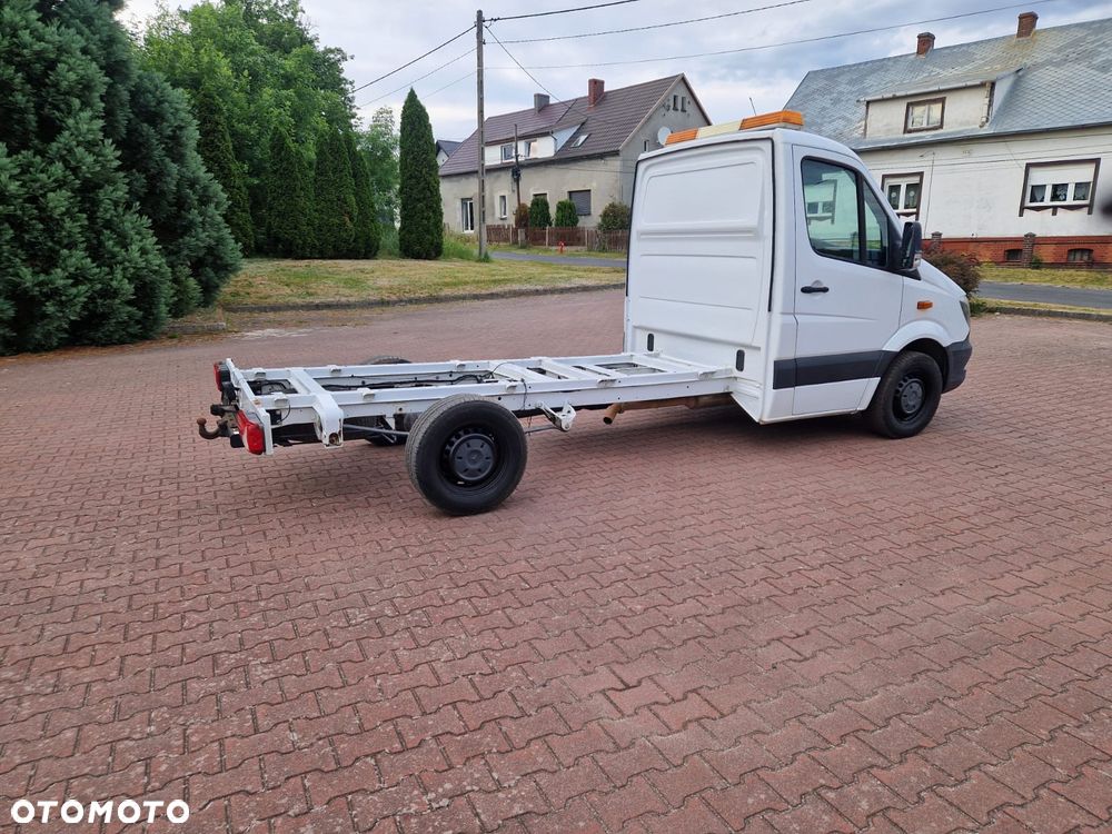 Mercedes-Benz Sprinter - 9
