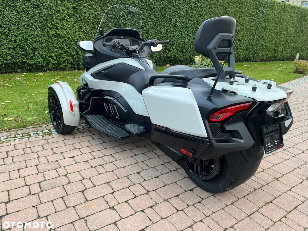 Can-Am Spyder - 7