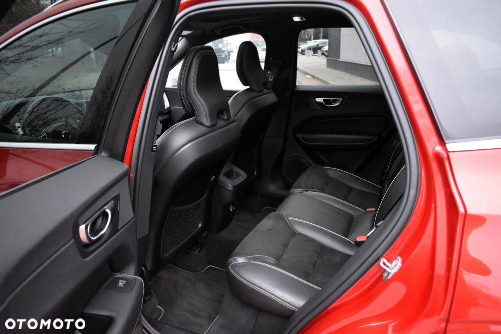 Volvo XC 60 D4 Geartronic RDesign - 11