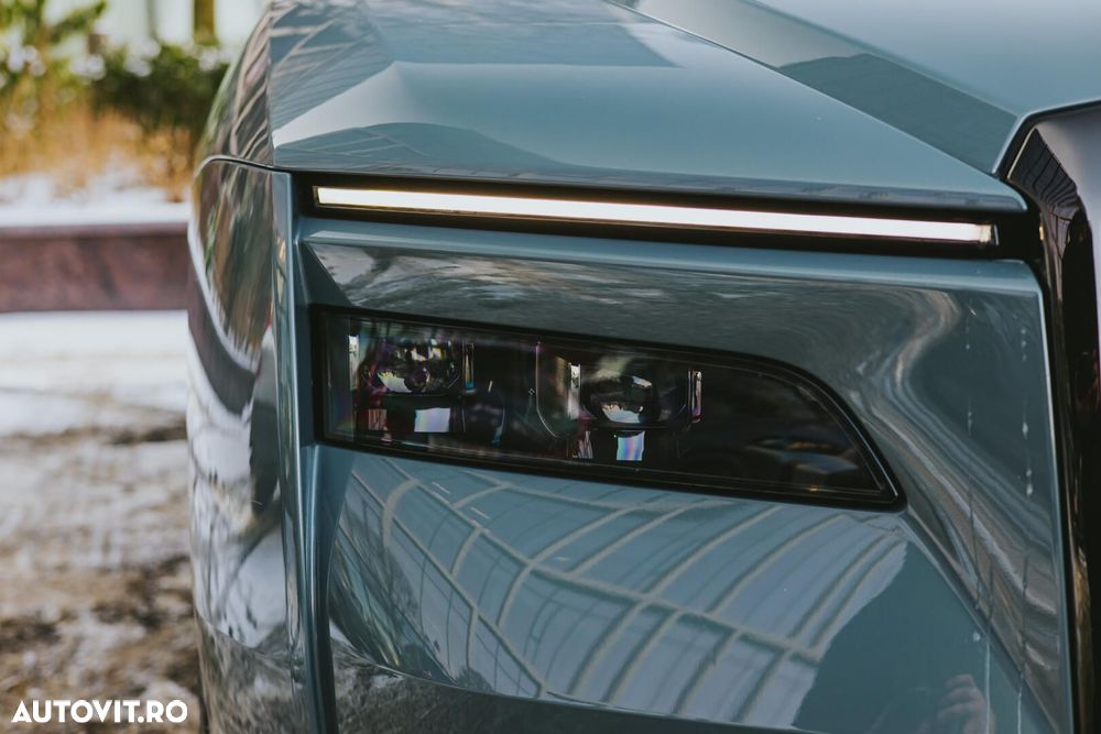 Rolls-Royce Spectre - 33