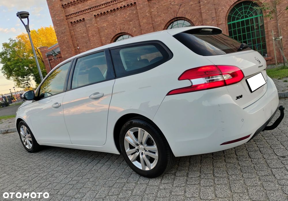 Peugeot 308 1.6 BlueHDi Allure S&S - 8