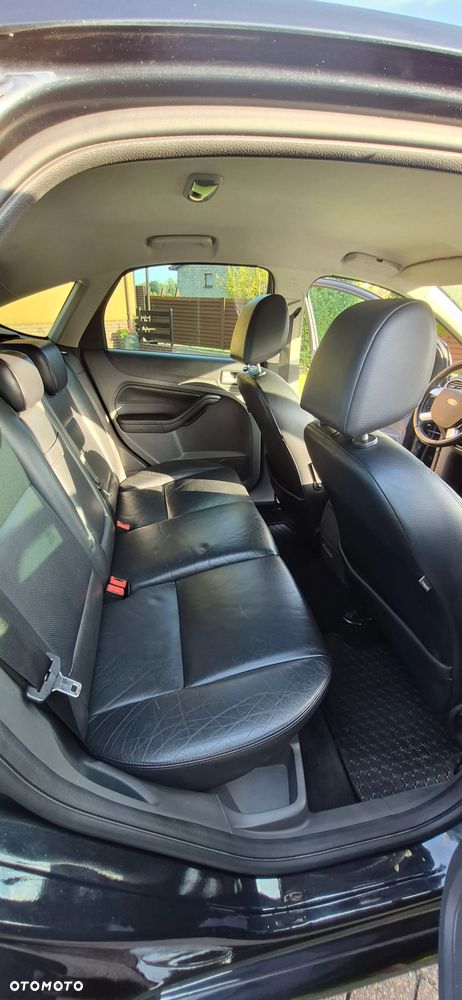 Ford Focus - 12