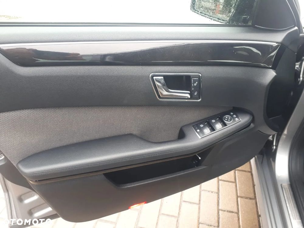 Mercedes-Benz Klasa E 220 CDI Automatik Avantgarde - 11