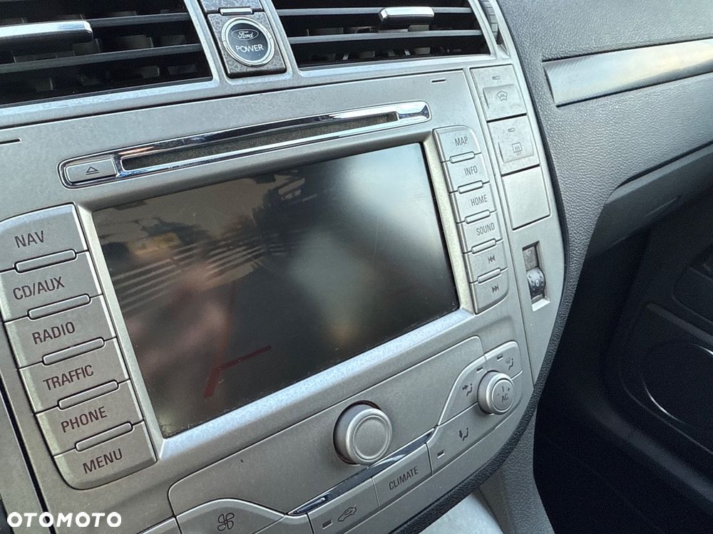 Ford Kuga 2.5 Titanium S - 24