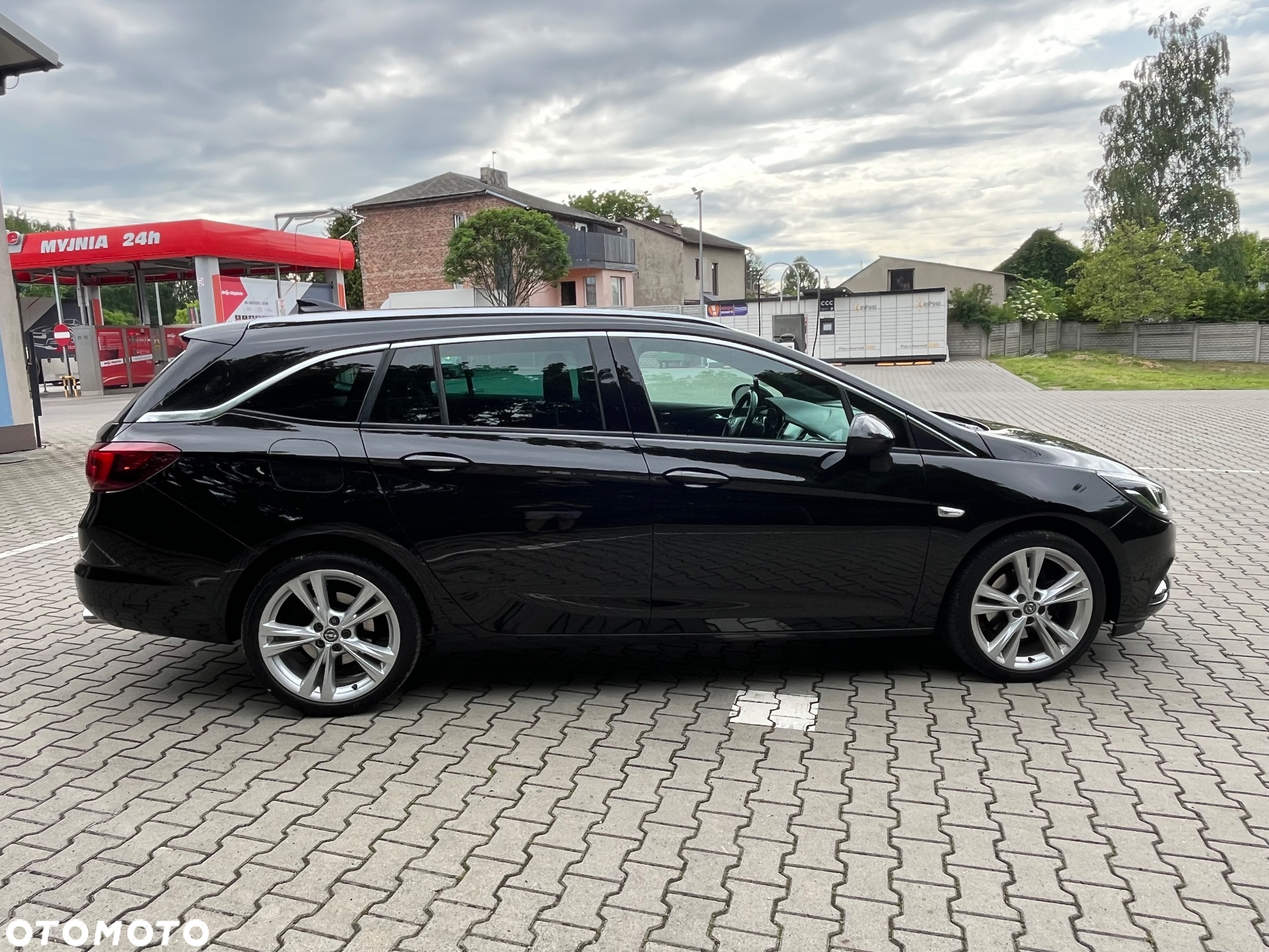 Opel Astra 1.6 Turbo Start/Stop Sports Tourer Innovation - 26