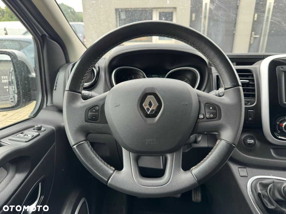 Renault Trafic Grand 2.0 dCi - 16