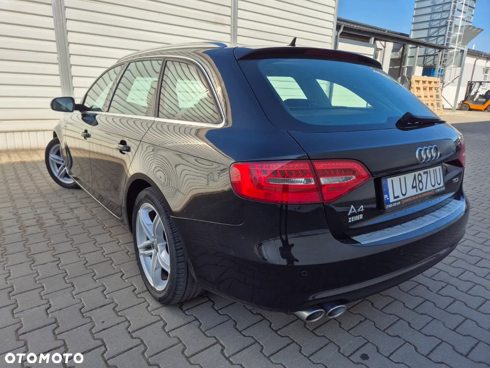 Audi A4 Avant 2.0 TDI DPF clean diesel S line Sportpaket - 12