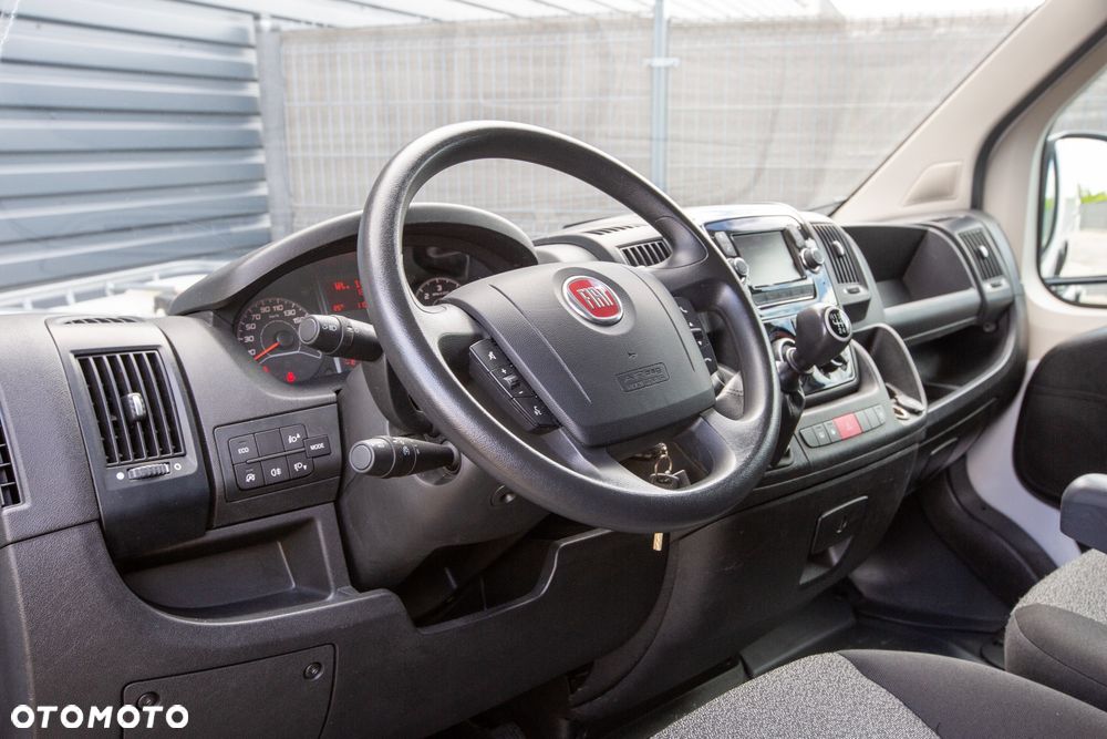 Fiat Ducato L2H2 2.3 *ŚREDNI* Professional - 11