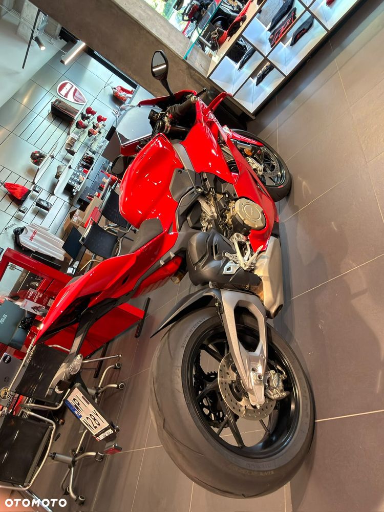 Ducati Panigale V4 - 8