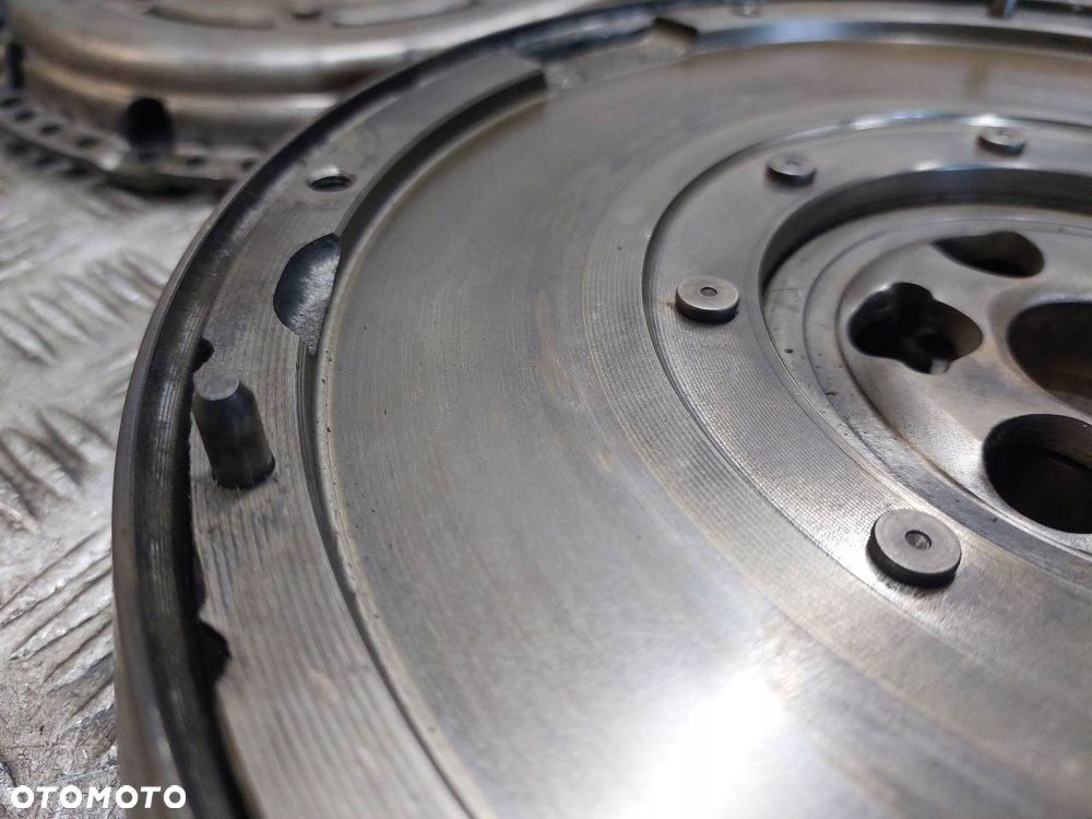 KOŁO DWUMASOWE TARCZA DOCISK ŁOŻYSKO OPOROWE FORD FOCUS MK2 1.6 TDCI - 2