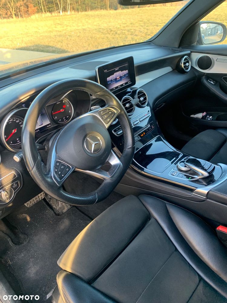 Mercedes-Benz GLC 220 d 4Matic 9G-TRONIC AMG Line - 10