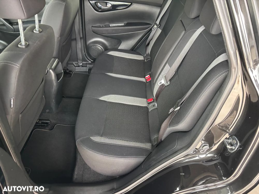 Nissan Qashqai 1.3 DIG-T ACENTA - 32