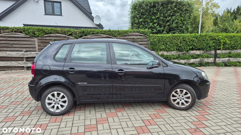 Volkswagen Polo 1.4 16V Comfortline - 2