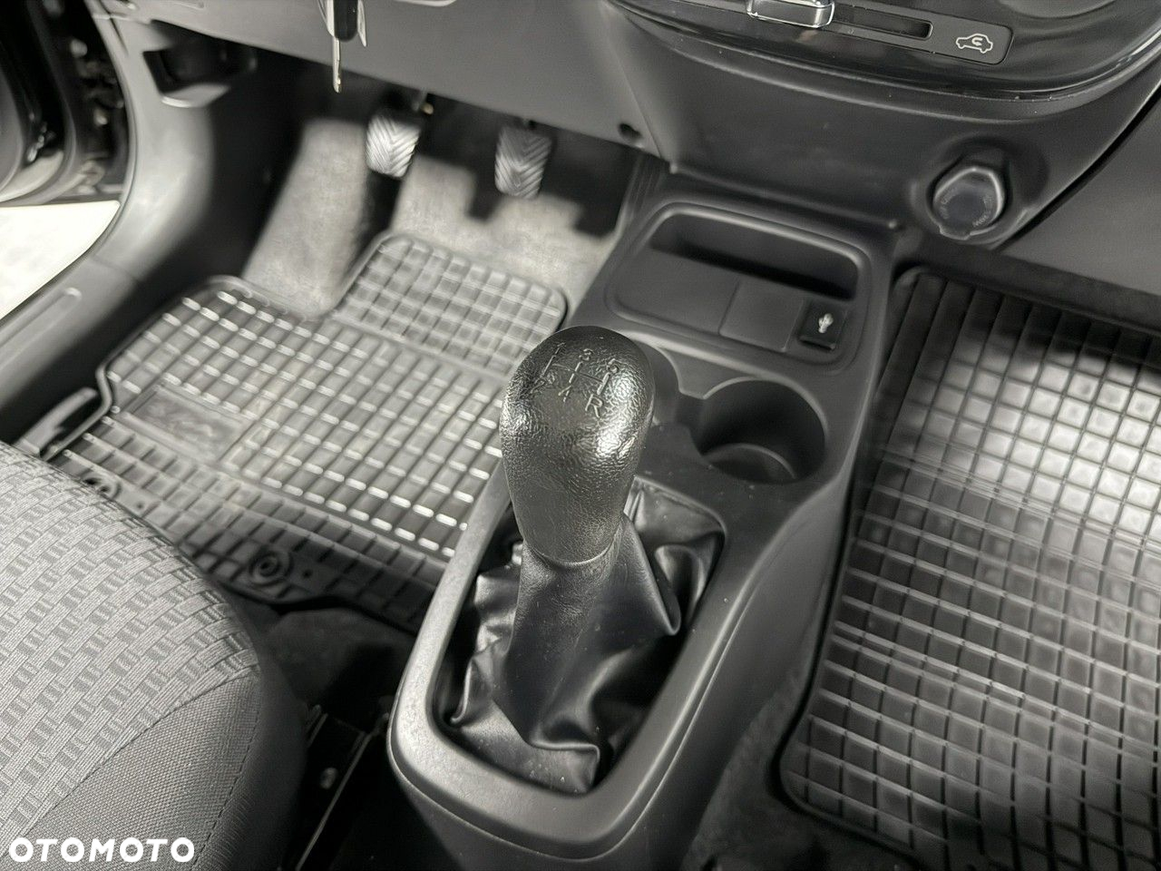 Mitsubishi Space Star 1.0 Inform - 24
