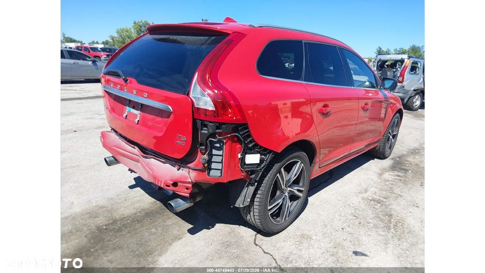 Volvo XC 60 T6 AWD R-Design - 4