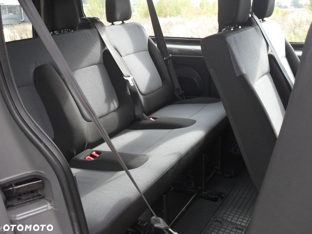 Opel Vivaro - 13