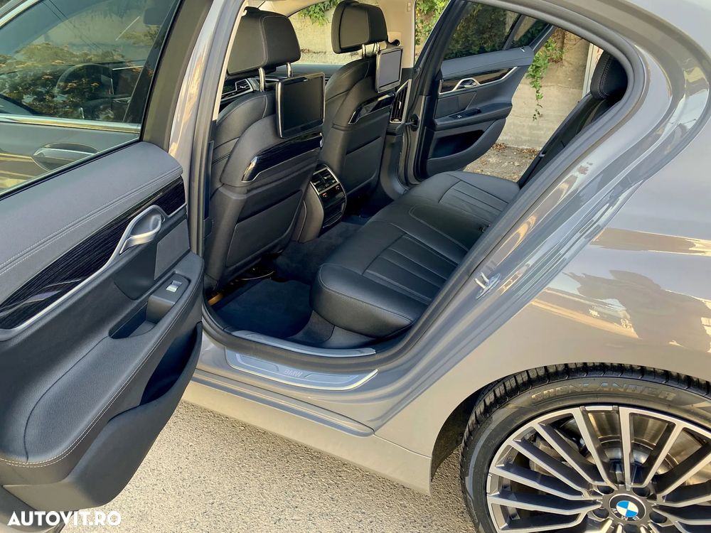 BMW Seria 7 730d xDrive - 18