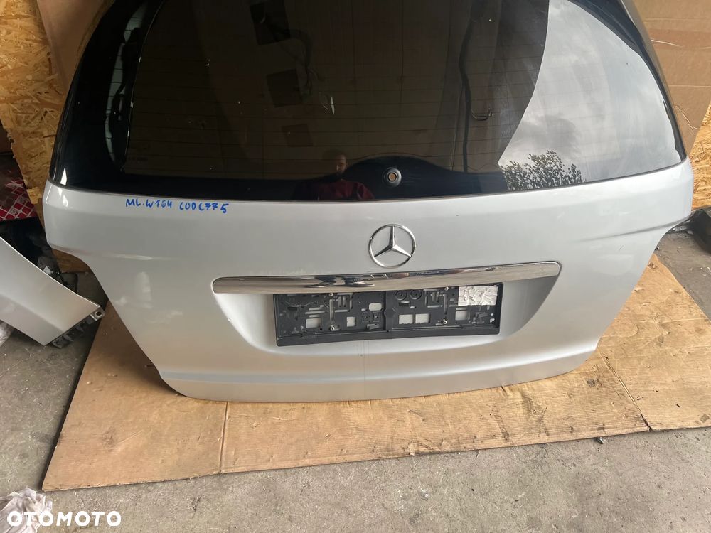 Klapa bagażnika tył tylna Mercedes ML W164 C775 - 4