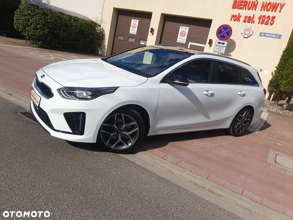 Kia Ceed 1.4 T-GDI OPF GT Line - 26