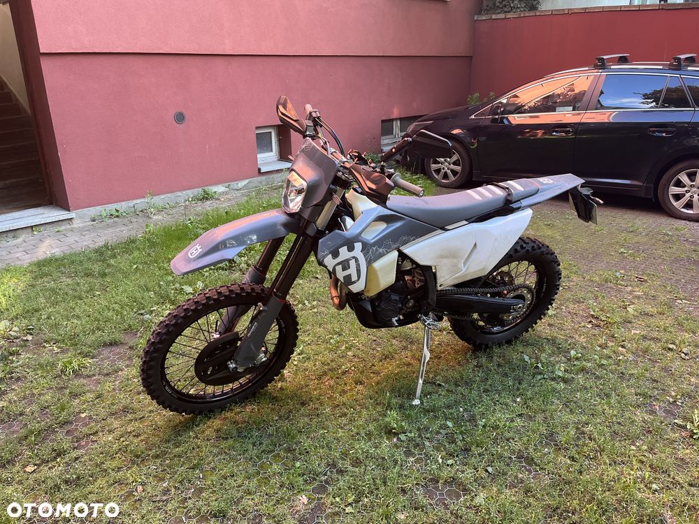 Husqvarna FE - 4