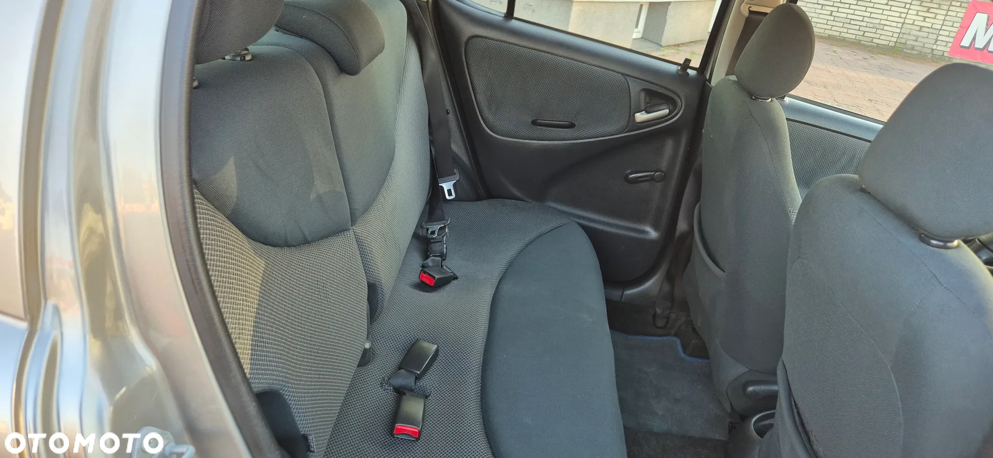 Toyota Yaris 1.4 D-4D Sol - 12