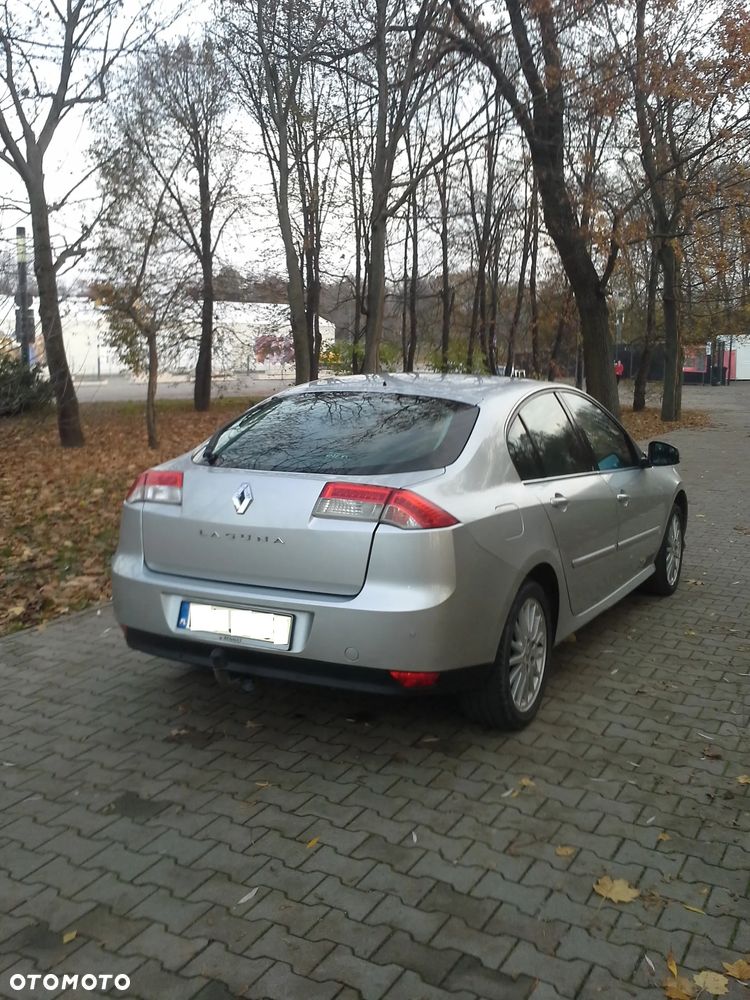 Renault Laguna - 1