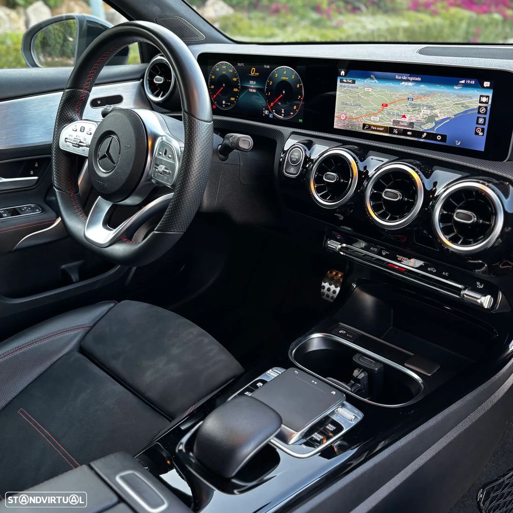 Mercedes-Benz A 200 7G-DCT AMG Line - 22