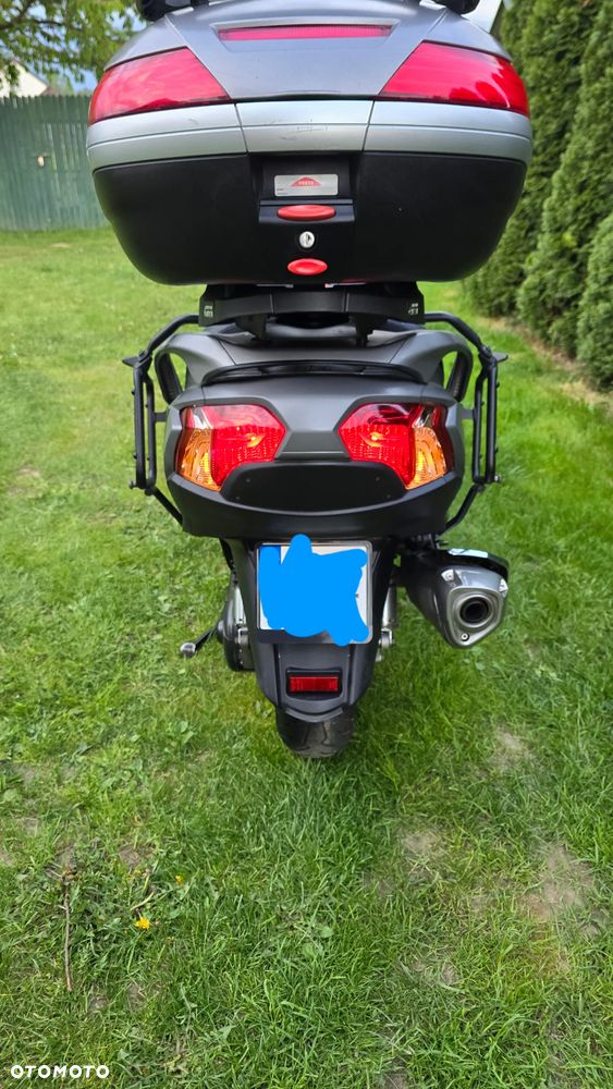 Suzuki Burgman - 14
