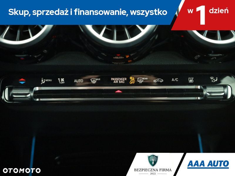 Mercedes-Benz EQB - 18