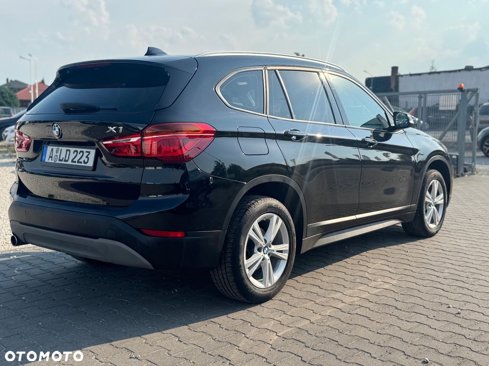 BMW X1 xDrive18d xLine - 15