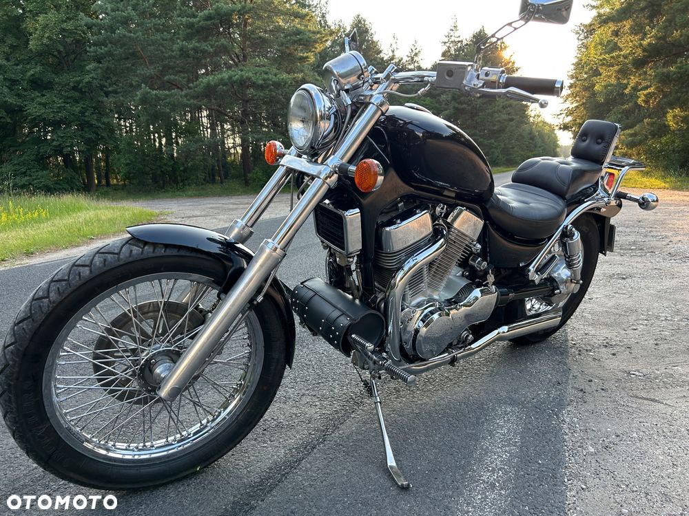 Suzuki VS - 2