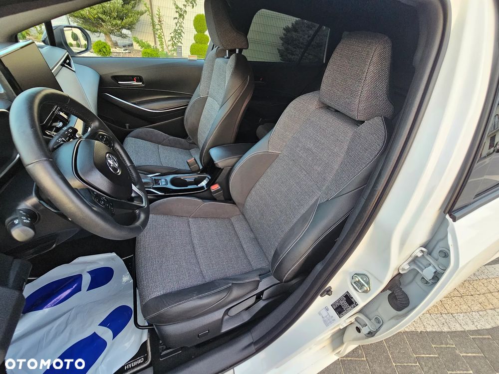 Toyota Corolla 2.0 Hybrid Style - 17