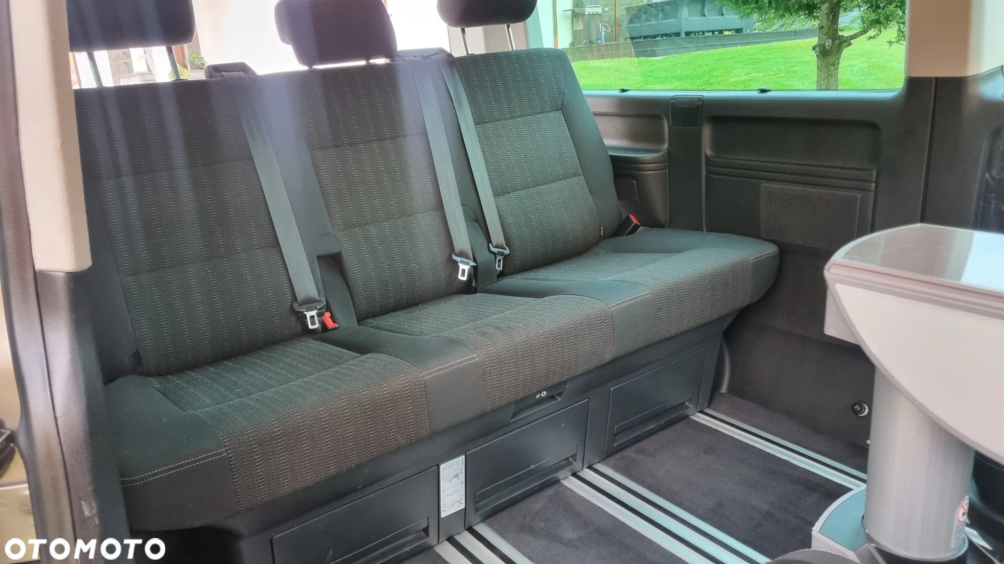 Volkswagen Multivan 2.0 BiTDI L1 Business 4Motion DSG - 9
