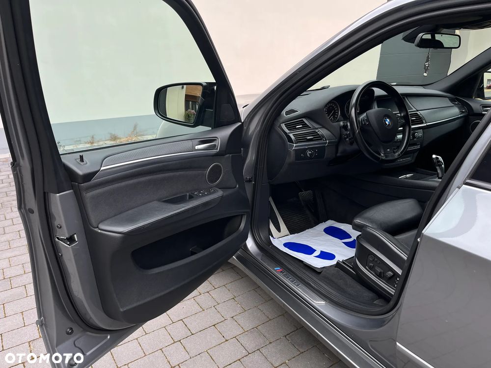 BMW X5 M M50d - 9
