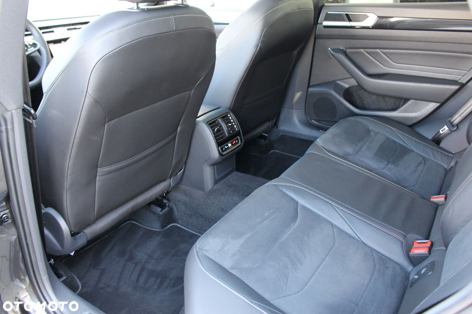 Volkswagen Arteon - 24