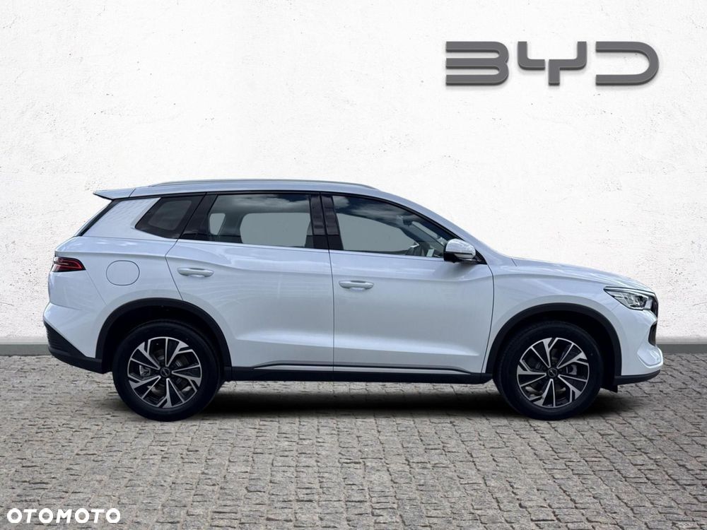 BYD Sealion 5 - 6