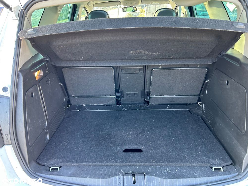 Opel Meriva - 17