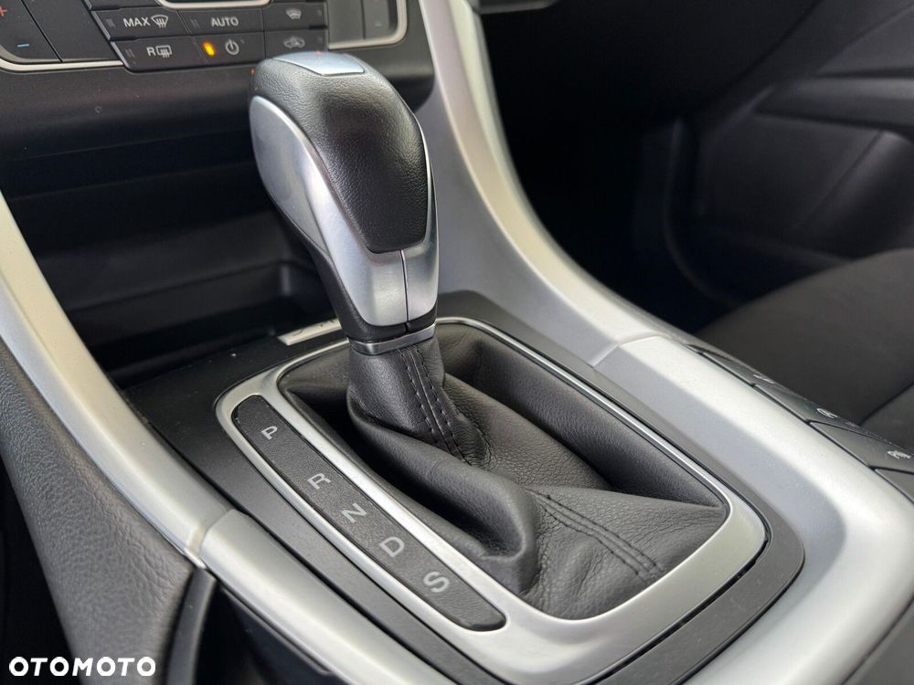 Ford Mondeo - 22