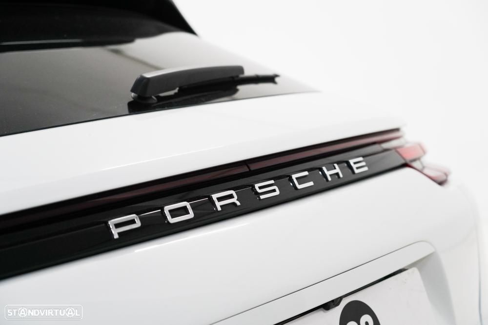 Porsche Panamera Sport Turismo 4 E-Hybrid - 26