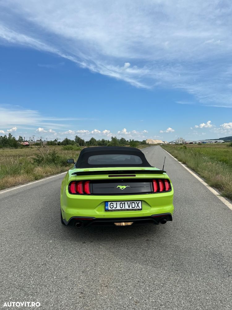 Ford Mustang 2.3 Eco Boost Aut. - 10