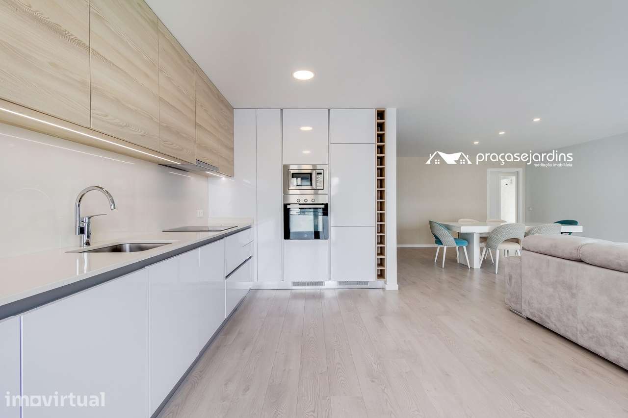 Apartamento T3 Semi-Novo - Grande imagem: 2/25