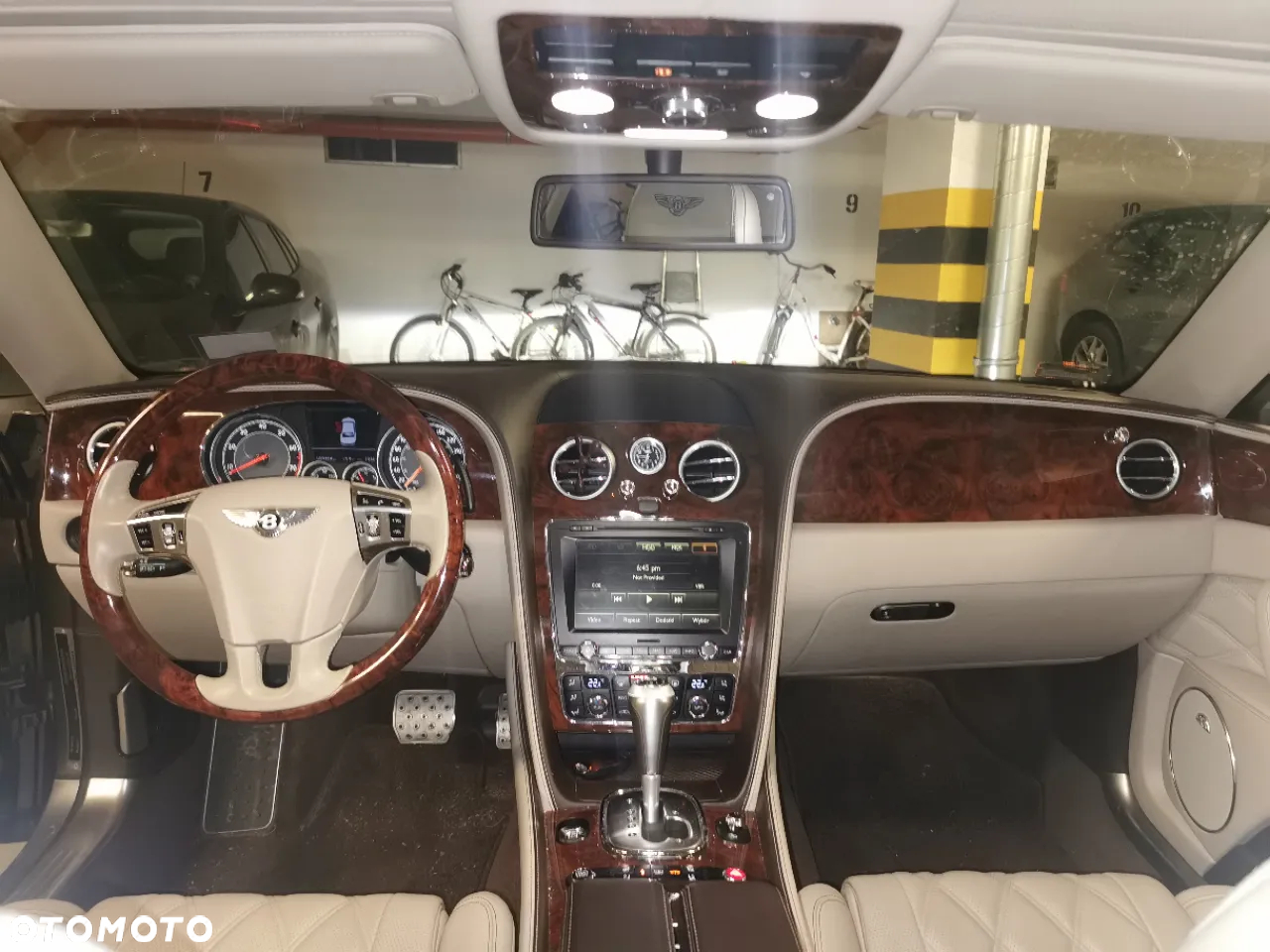 Bentley Flying Spur W12 - 7