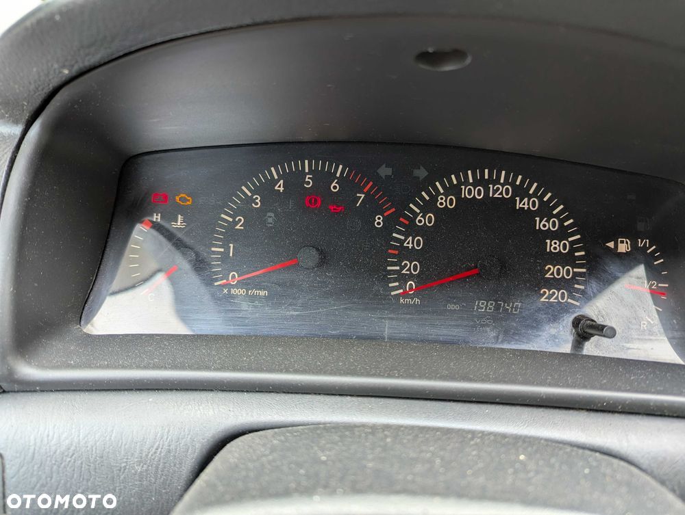 Toyota Corolla - 7